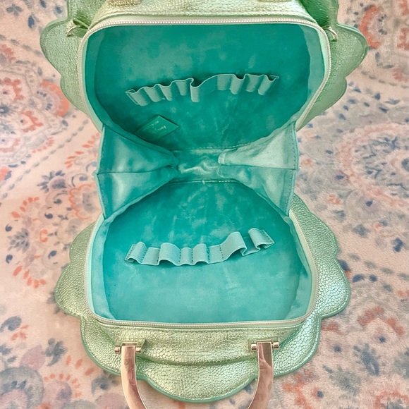 Spectrum X The Little Mermaid Makeup Brush Handbag RARE. - Picture 7 of 7